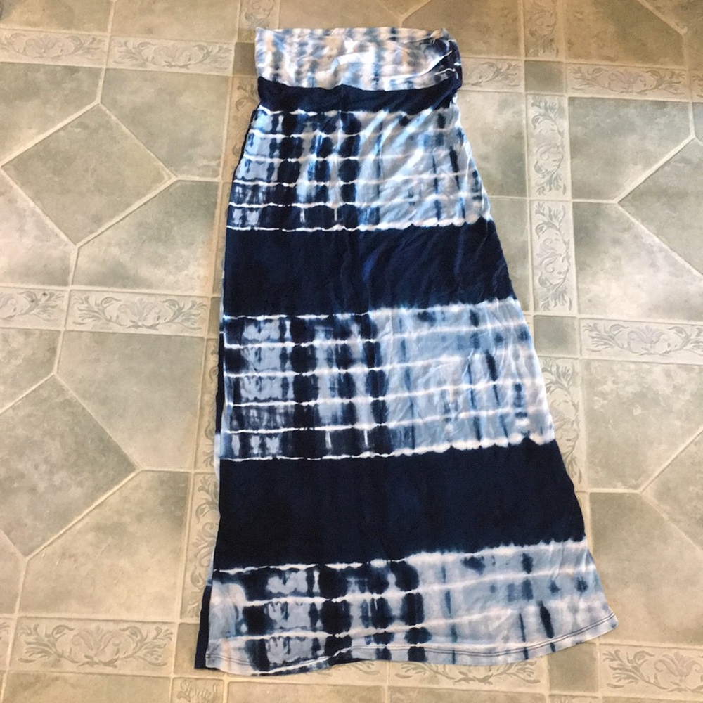 Rue21 stretchy floor length maxi tie dye skirt